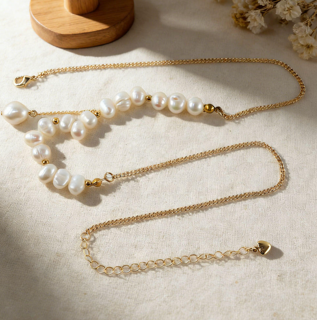 Vintage Pearl Drop Necklace – Timeless Golden Elegance
