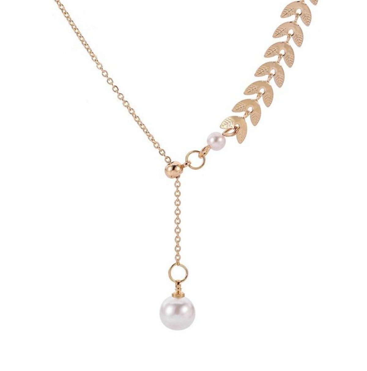 Classic White Pearl Necklace – Timeless Elegance