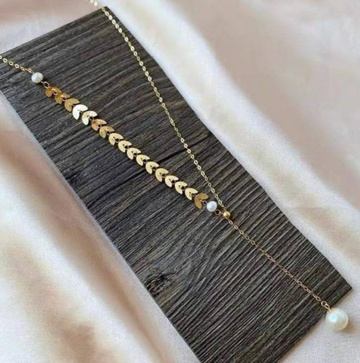 Classic White Pearl Necklace – Timeless Elegance